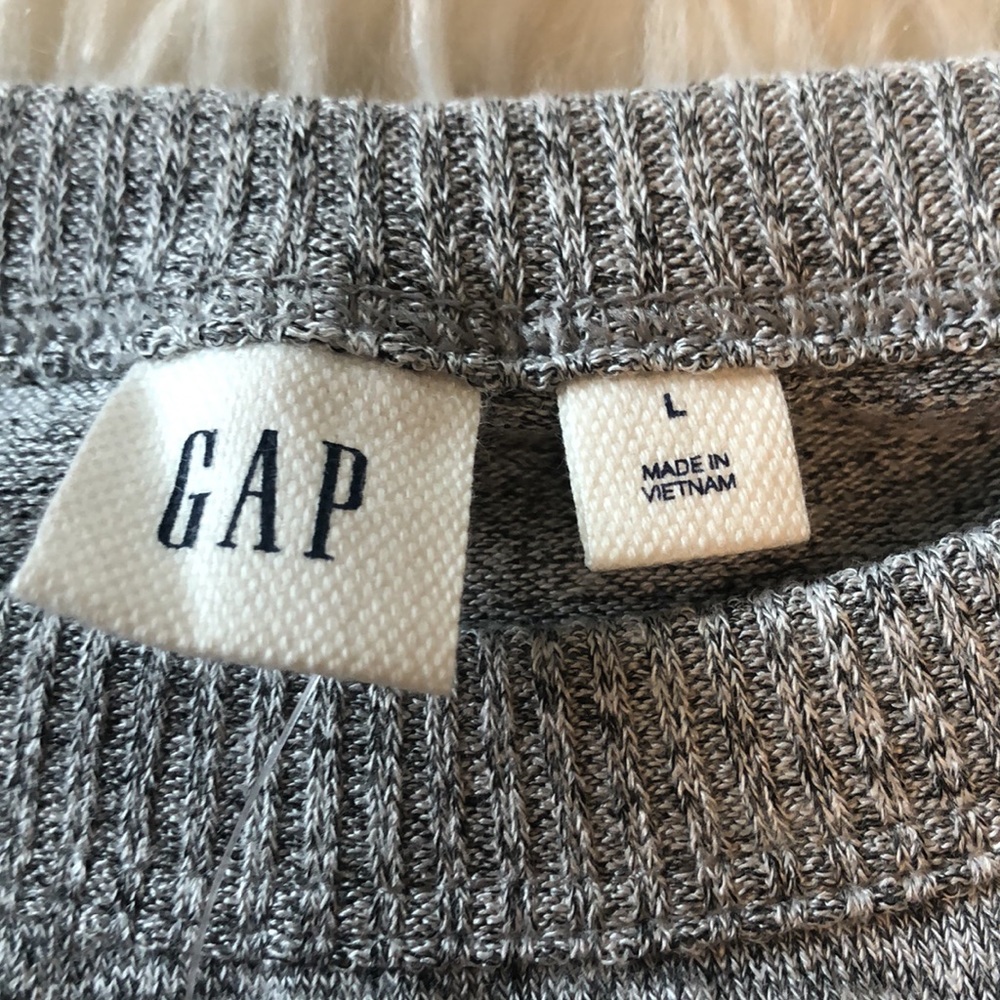 NWT Gap USA ๐บ๐ธ Sweater (Must see the back) Sz L - Picture 2 of 7